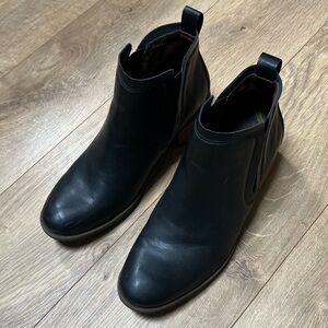 Women’s Korks Chandler Boots Size 7.5